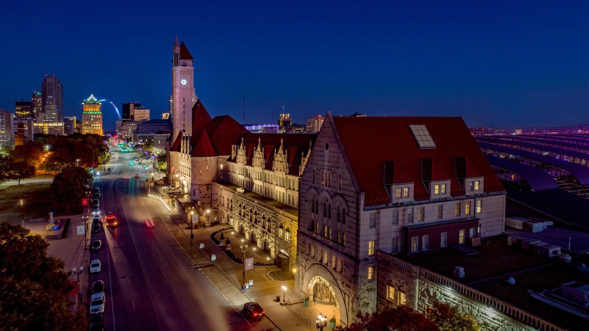 St. Louis Union Station Hotel, Curio Collection By Hilton Dış mekan fotoğraf